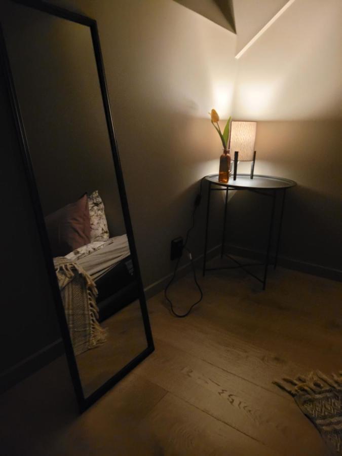 Single Elegant Room I Sentrum- Sea View Alesund Exterior photo