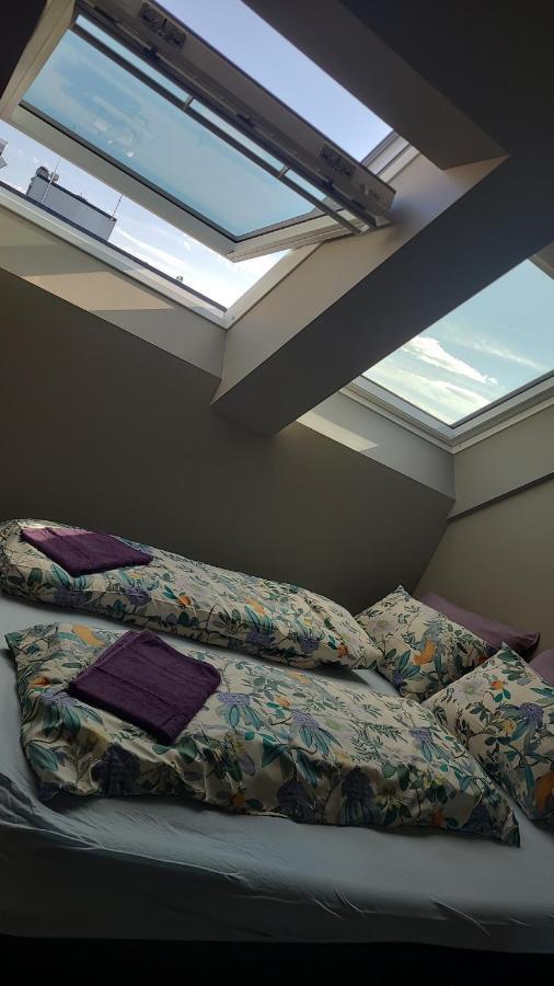 Single Elegant Room I Sentrum- Sea View Alesund Exterior photo